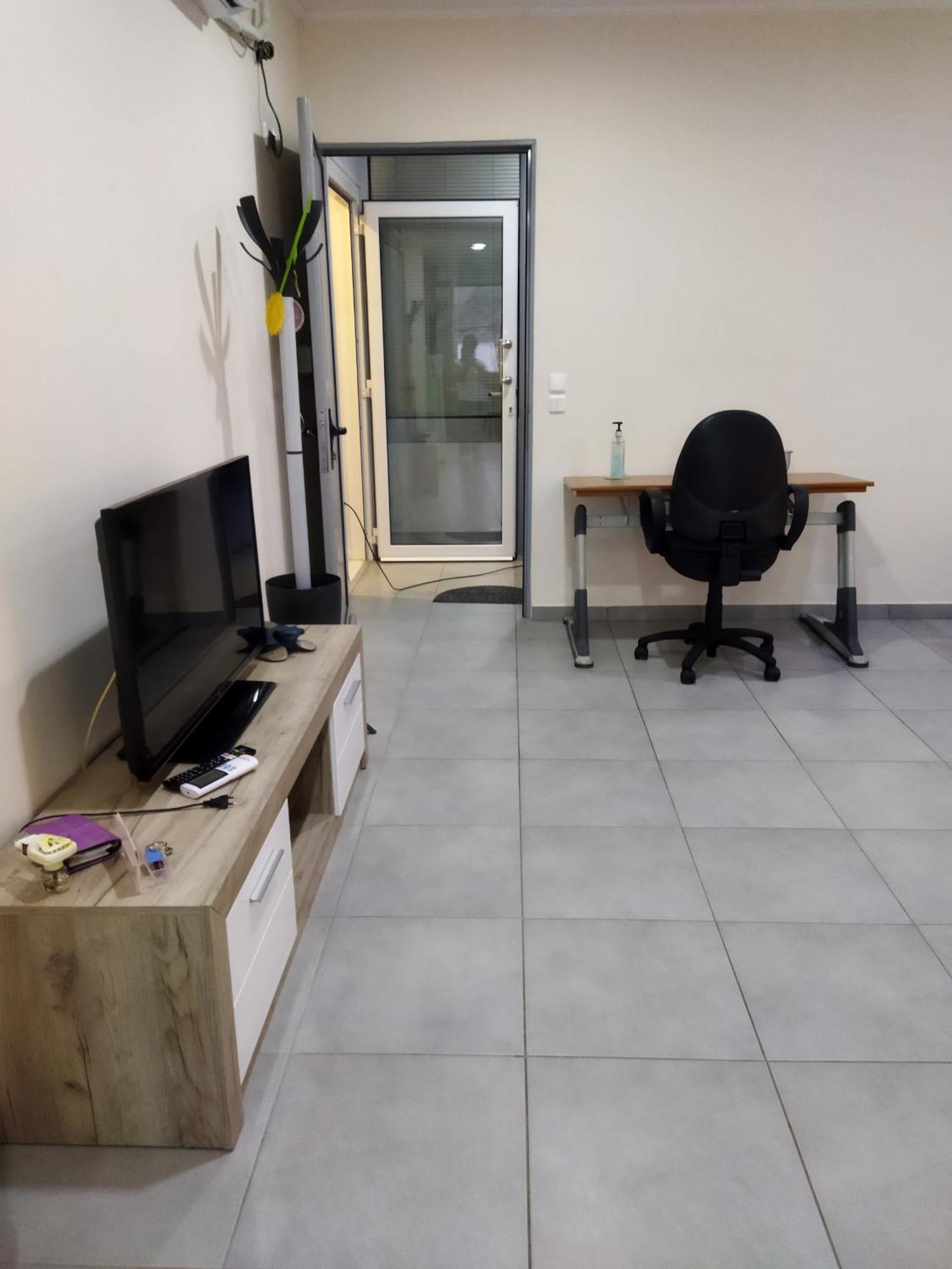 Cozy Near To The Airport Apartment *