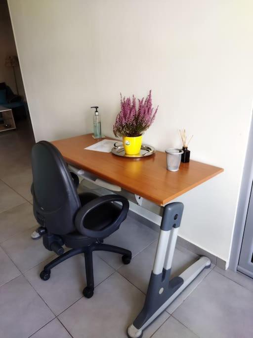 Apartment Cozy Near To The Airport Kouvaras